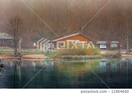 十六湖國家公園 十六湖國家公園 12864680
