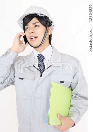 男人穿著手機衣服 12864826