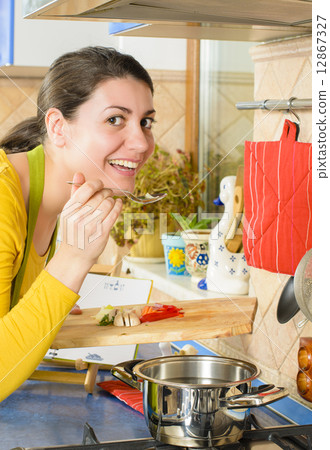 Life in the Kitchen 12867327