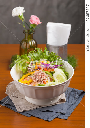 Salad Salad 12867537