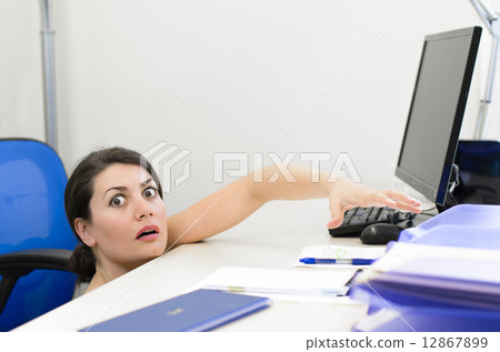 Business Woman Peeking 12867899