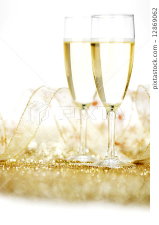 Champagne and bow Champagne and bow 12869062