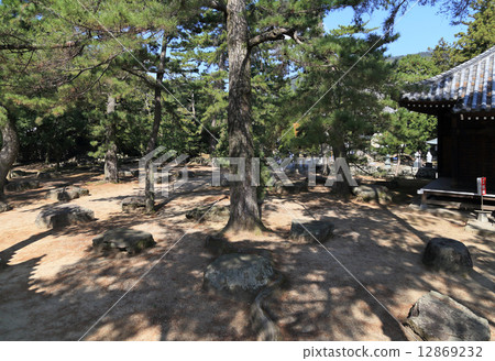 The Shikoku Buddhist No. 80 Buddhist Temple "Sanuki Kokubunji" In the Nara period that remains in the precincts, the cornerstone of Kondo at the time of its creation 12869232