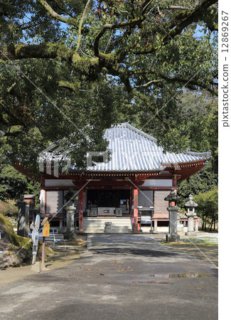 冬季四國佛第69號佛教寺院“Kanonji”正殿 冬季四國佛第69號佛教寺院“Kanonji”正殿 12869267