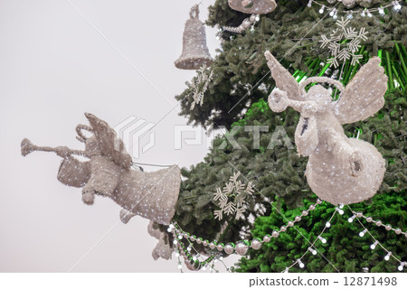 Christmas tree Christmas tree 12871498