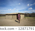 Kenya Masai Mara, House of the Maasai / The House of Maasai people 12871791