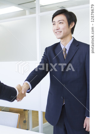 商業場景 12876679