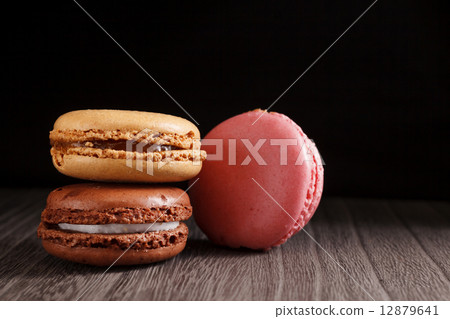 Macaroon Macaroon 12879641