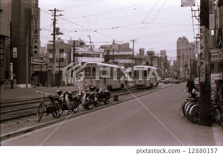 1970: Toden tram line 13 on Shinjuku's dedicated track, Shinjuku Ward, Tokyo 12880157