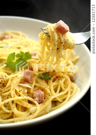 Cream pasta Spaghetti Italian 12881713