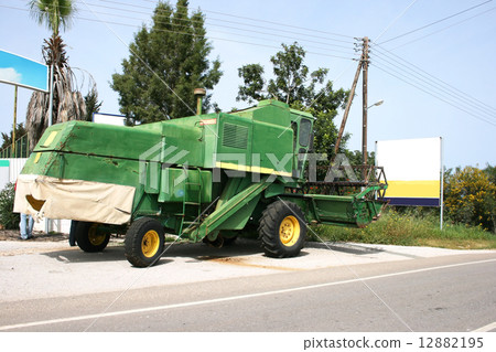Combine Combine 12882195