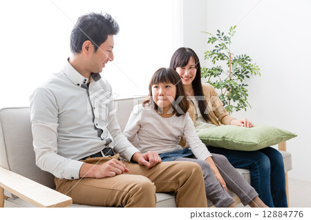 Family lifestyle image 12884776