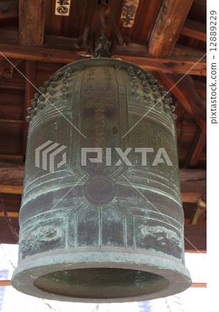 Shikoku Buddha No. 79 Buddhist temple "Temple of Heaven" Bell Bell 12889229