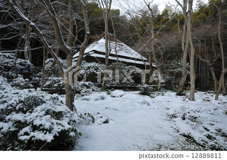 Gion temple in Kyoto Snow Gion temple in Kyoto Snow 12889811
