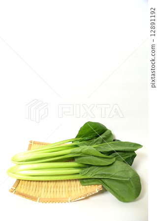 Komachi vegetables in a basket 12891192