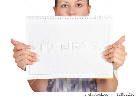 girl holdng note pad 12892236