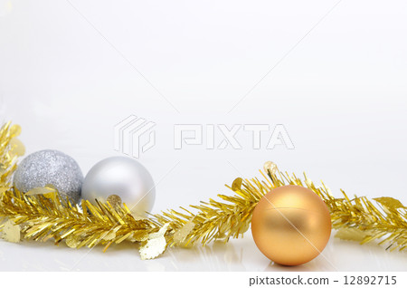 Chirstmas 's ball with golden ribbon for celebration and festiva 12892715