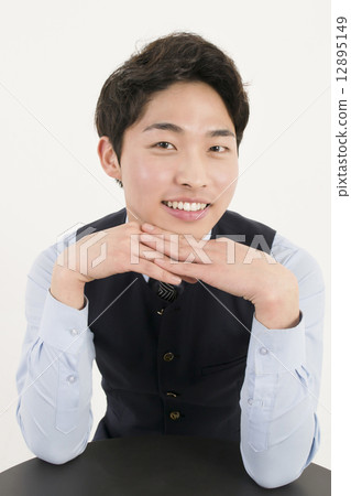 微笑的商人 微笑的商人 12895149