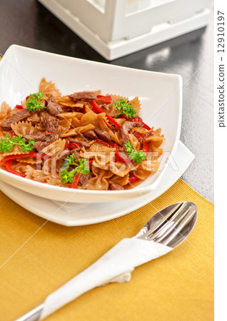 Farfalle Farfalle 12910197