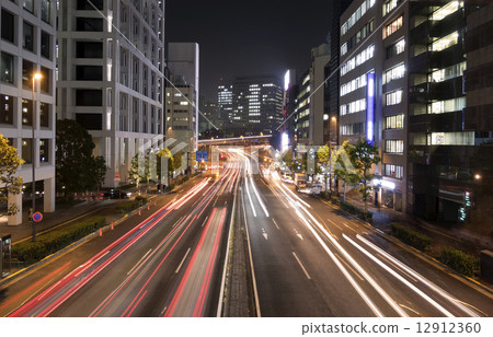 大都會東京夜主幹道路圖像車燈痕跡赤坂見附 12912360
