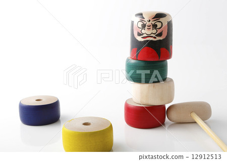 Daruma otoshima 12912513