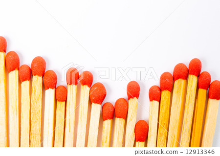 Match and matchbox isolated Match and matchbox isolated 12913346