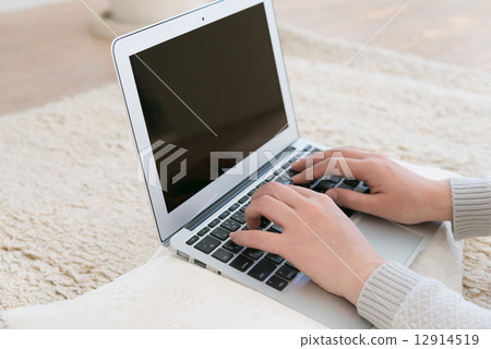 和個人電腦一起生活 和個人電腦一起生活 12914519