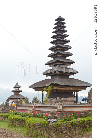 Ulun Danu on lake Beratan, Bali,Indonesia 12915091