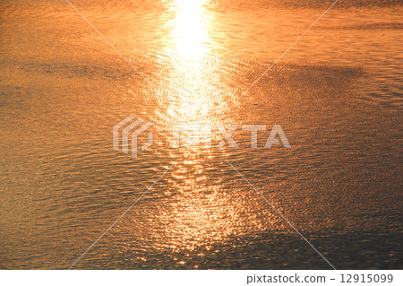 日落反映在亞諾河（佛羅倫薩） 12915099