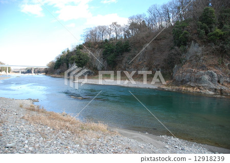 Middle-stream / Masaki Bridge in Arakawa (Saitama prefecture Osato-gun, Ohsato-gun, Ohgi-machi, large bowl shaped) 12918239