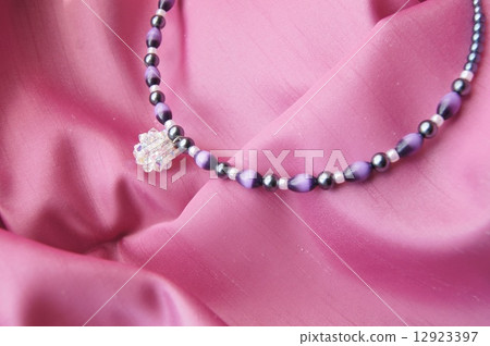 Cats Eye & Swarovski Bead Ball Choker Cats Eye & Swarovski Bead Ball Choker 12923397