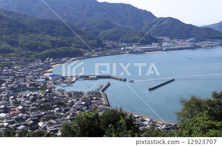與Awashima的聯繫船出去Mikutake City Tomoumi“Suda harbour” 與Awashima的聯繫船出去Mikutake City Tomoumi“Suda harbour” 12923707