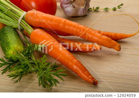 Carrrot Carrrot 12924059