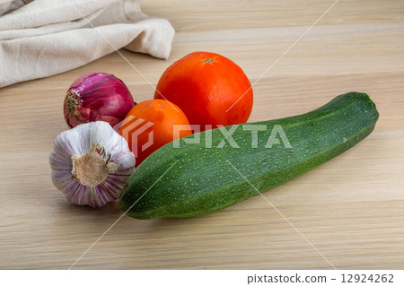 Zuchini Zuchini 12924262