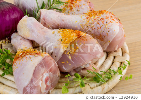 Raw chicken legs Raw chicken legs 12924910