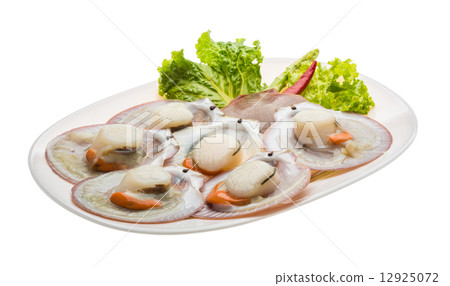 Raw fresh scallop Raw fresh scallop 12925072