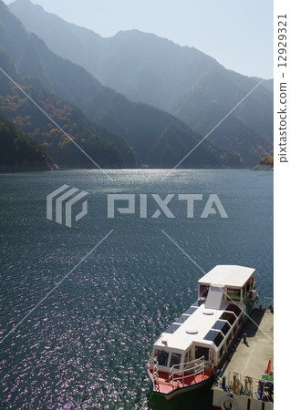 黑部水壩遊船Garve(立山黑部高山路線) 黑部水壩遊船Garve(立山黑部高山路線) 12929321