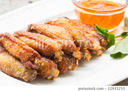 Chicken wings 12935255