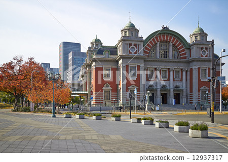 Nakanoshima public hall 12937317