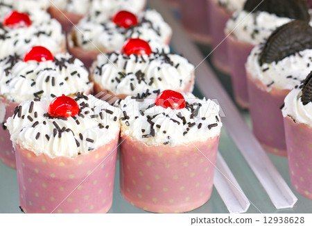 Close up of cupcake. 12938628