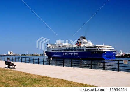 Sado kisho port departure Sado kisho port departure 12939354