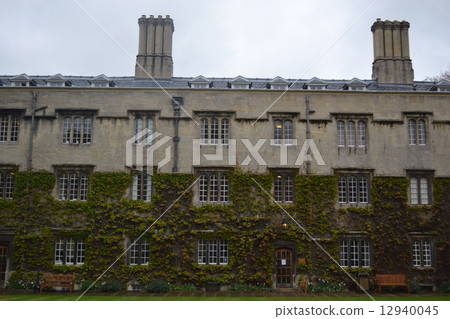 Oxford University 12940045