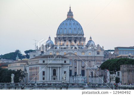 St. Peter's Basilica (Vatican City State) St. Peter's Basilica (Vatican City State) 12940492