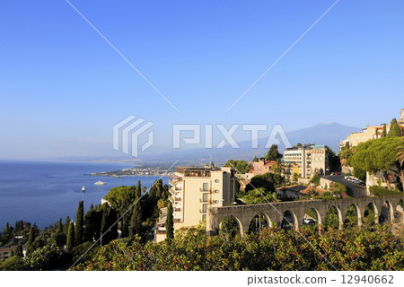 陶爾米納陶爾米納 12940662