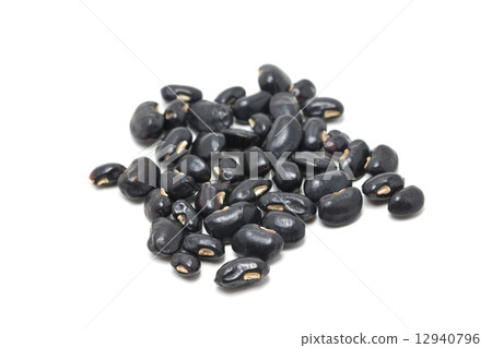 Black beans isolated on white. 12940796