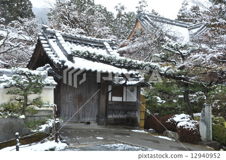 在京都Shosoji寺廟的冬天 12940952