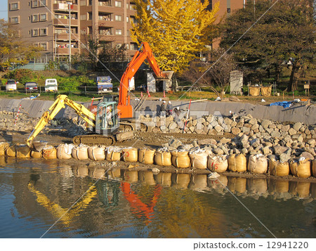 Seawall construction 12941220