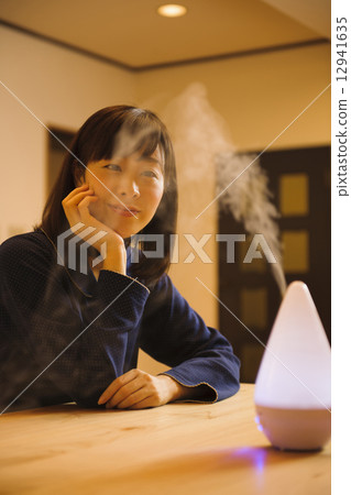 Night lifestyle 12941635