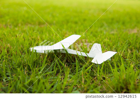 紙飛機 12942615