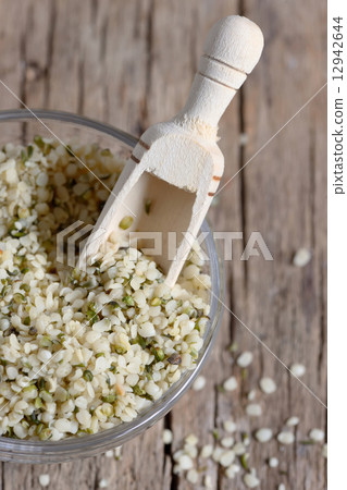 Shelled hemp seeds Shelled hemp seeds 12942644